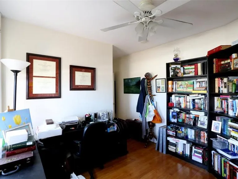 331 Harvard St #7 — Photo 10