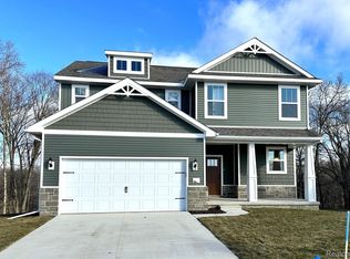 2124 Dabate Dr, Howell, MI 48843