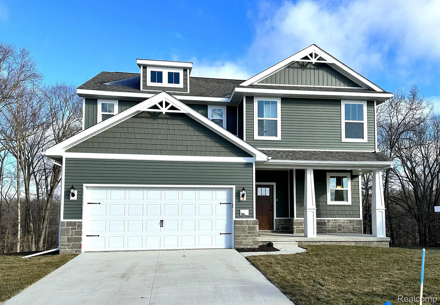 2124 Dabate Dr photo 1