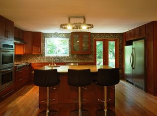 25027 SE 200th St, Maple Valley, WA 98038