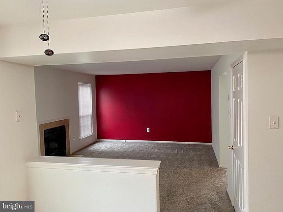 4th image of 670 Gray Cir