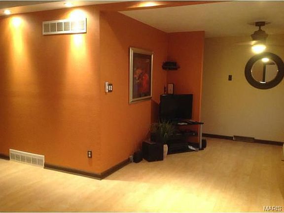 Living Room-OPen Floor Plan