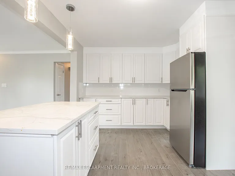 2 Wolfdale Pl #MAIN — Photo 14