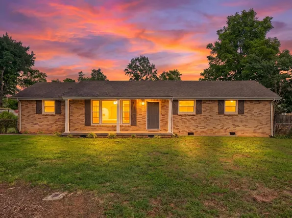 422 Burch Rd, Clarksville, TN 37042