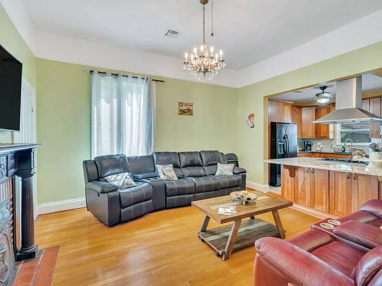 3314 Carondelet St #A — Photo 3