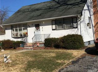 399 Forest Rd W, Mastic Beach, NY 11951