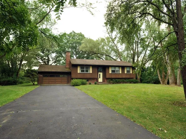 12048 Oakfield Cir, Big Flats, NY 14814