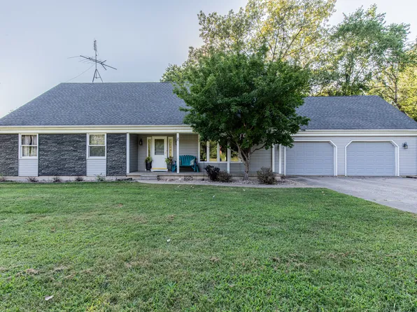 14389 Lovers Lane Rd, Princeton, IL 61356