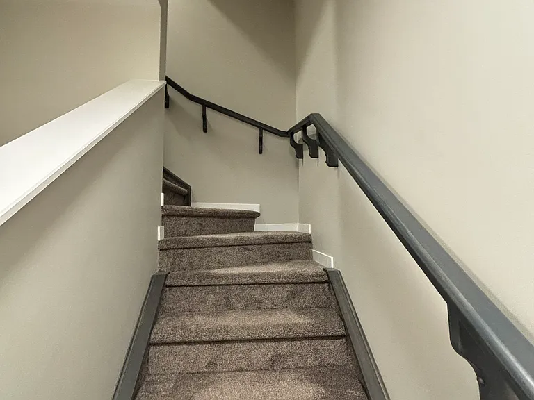 209 Magnolia Mnr SE #B — Photo 15