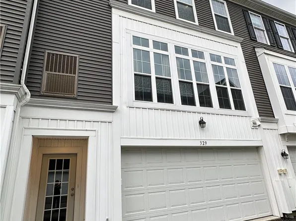 329 Parade St, Cranberry Township, PA 16066