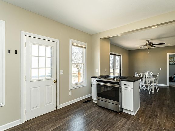 3rd image of 340 E Main St