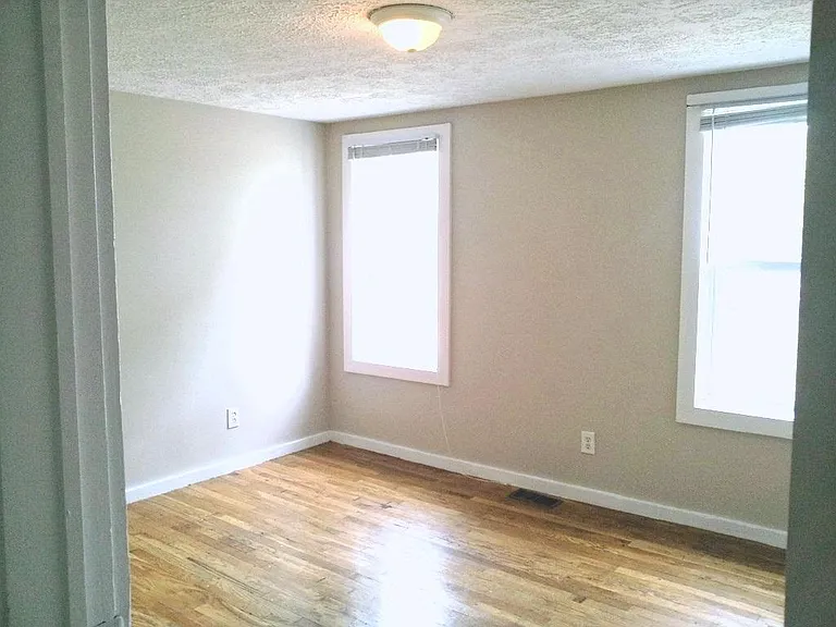 90 E 8th Ave #2 — Photo 8