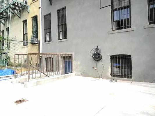 Rented by Premier Metro Realty Corp | media 13