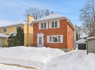 6 Elmdale Ave, Ottawa, ON K1M 1A4