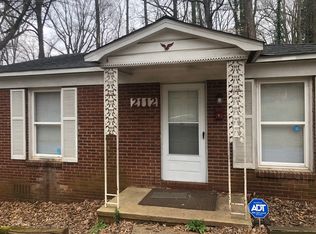 2112 Lincoln Heights Ct, Charlotte, NC 28216