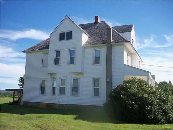 4th image of 7835 Pine St