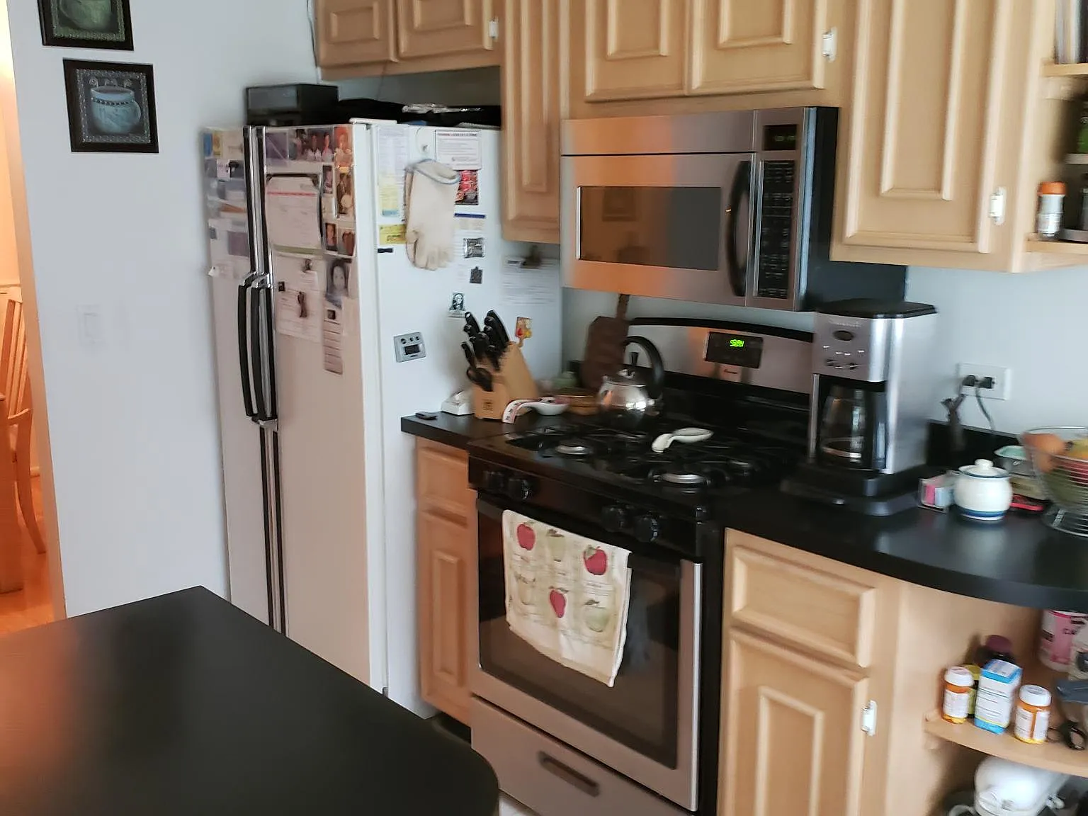 2 bed, 1100 sqft, $2,150 — Photo 3