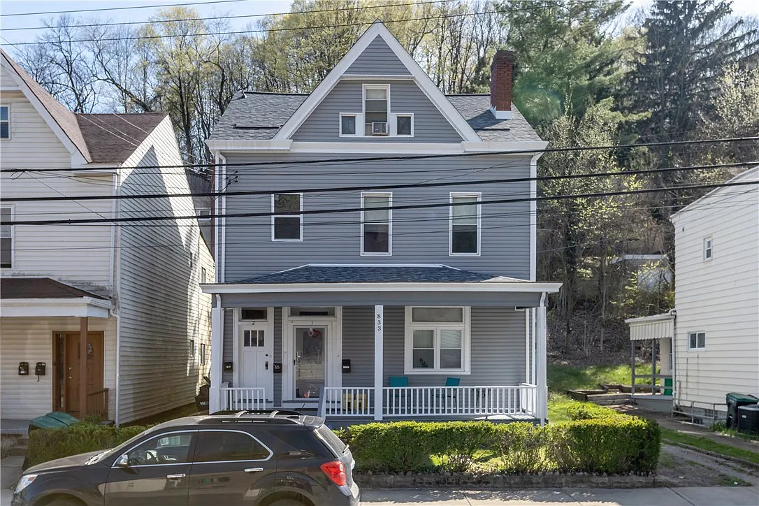 833 Stanton Ave photo 1