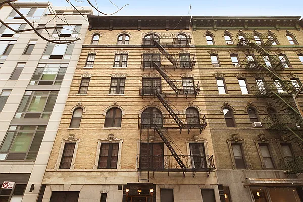 Rented by Compass | media 13