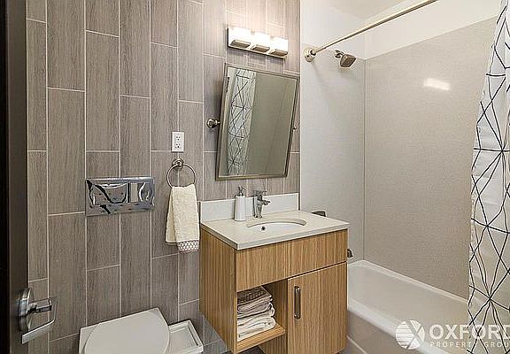 5th image of 227 Grand St #3P