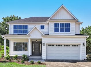 767 Harding Ave, Glen Ellyn, IL 60137