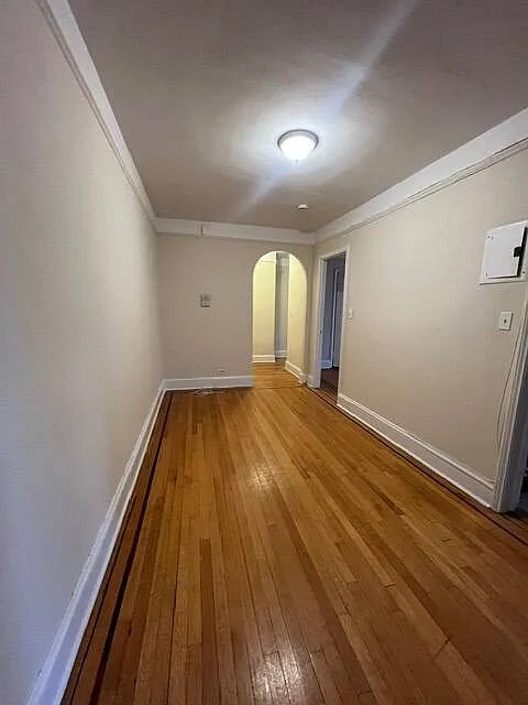 1 Broad Pkwy #4B