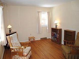 5th image of 44 Cedar St