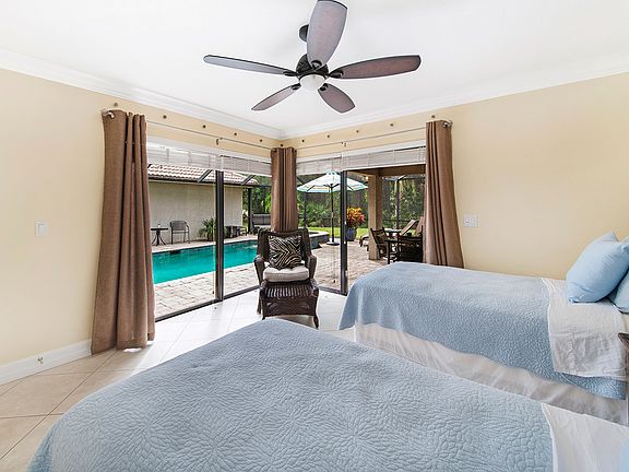 4th image of 1043 Briarwood Blvd