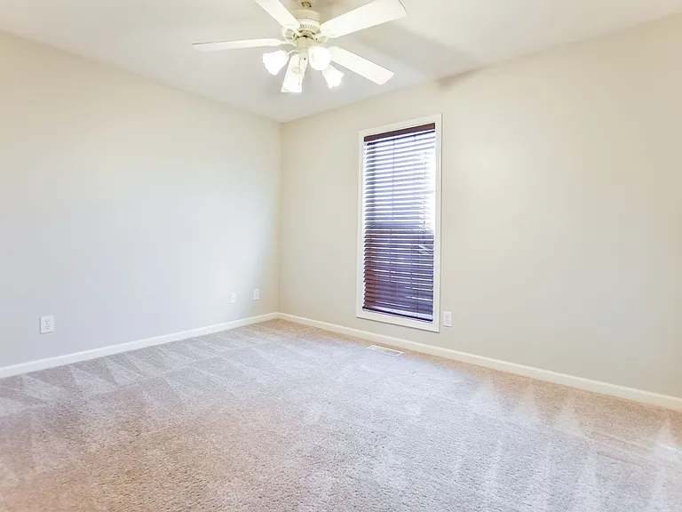 3886 Stella Dr — Photo 21