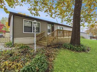 41 Pinewood Est, Chillicothe, IL 61523