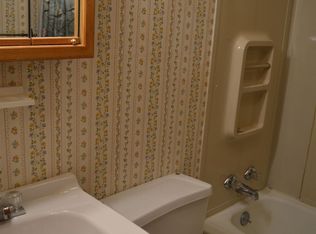 2413 SW High Ave, Topeka, KS 66611