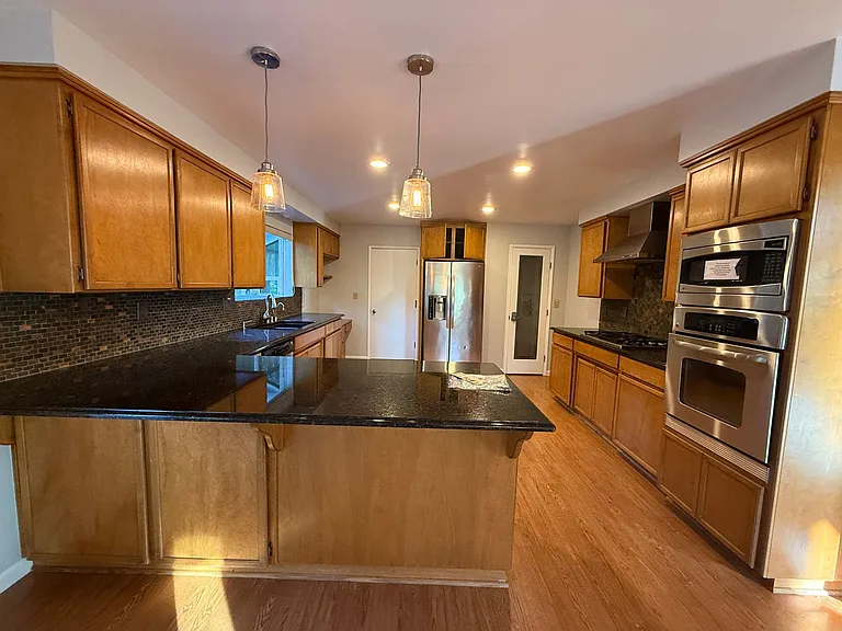 17425 Alexandra Way — Photo 23