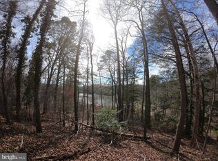 575 Riverview Rd, Pasadena, MD 21122