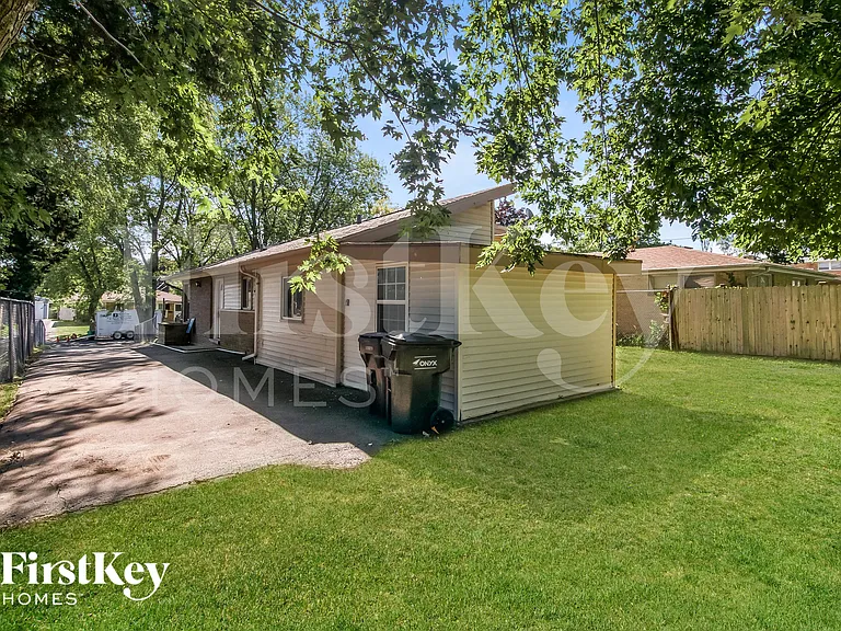 2108 Linden Ave — Photo 15