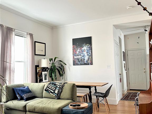 5th image of 20 Concord Ave