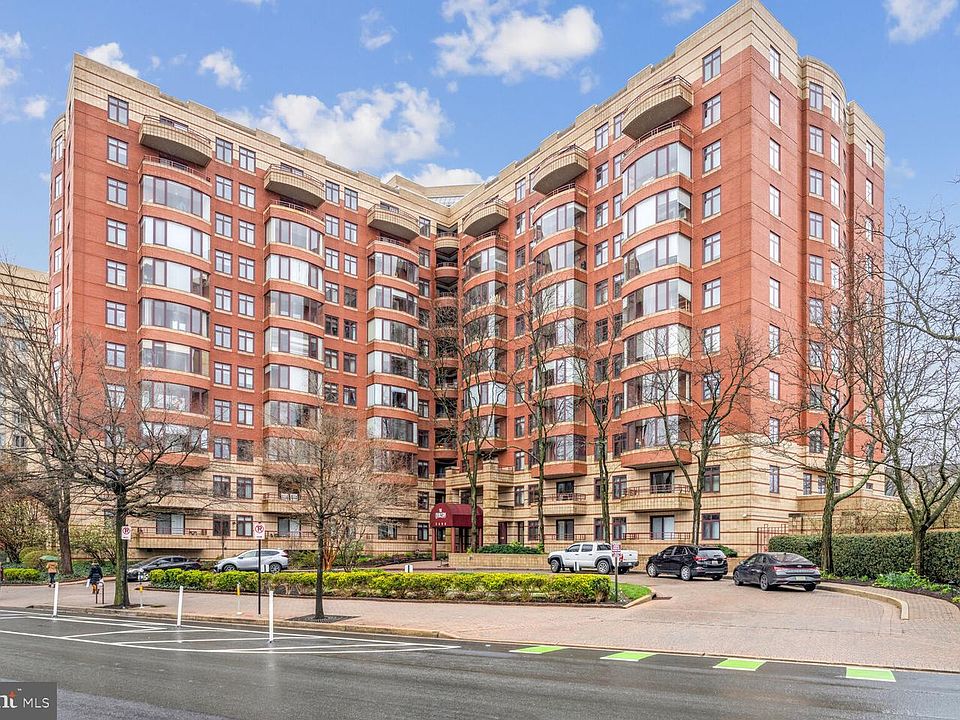 1st image of 2400 Clarendon Blvd APT 103