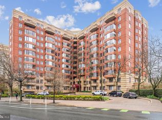 Charleston Condo, Arlington, VA 22201