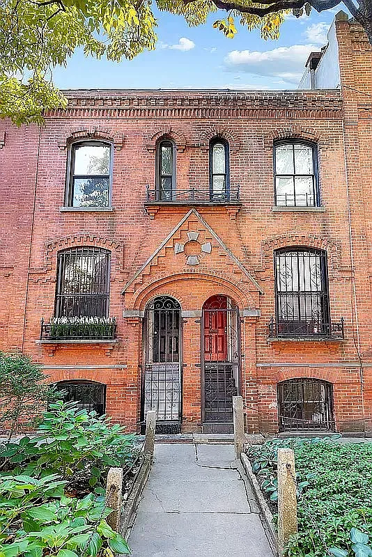 23 Warren Place — Photo 1