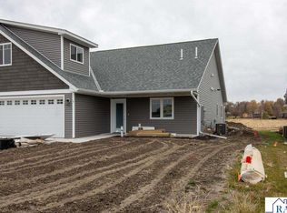 649 Luiken St #2, Lake Crystal, MN 56055