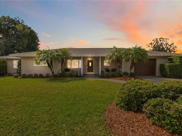 2068 Sunnyside Ln, Sarasota, FL 34239