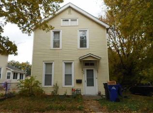 114 Isabel St E, Saint Paul, MN 55107