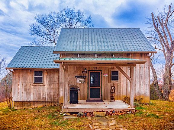 3rd image of 265 Greenbrier Rd