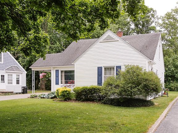 745 parker ave-102