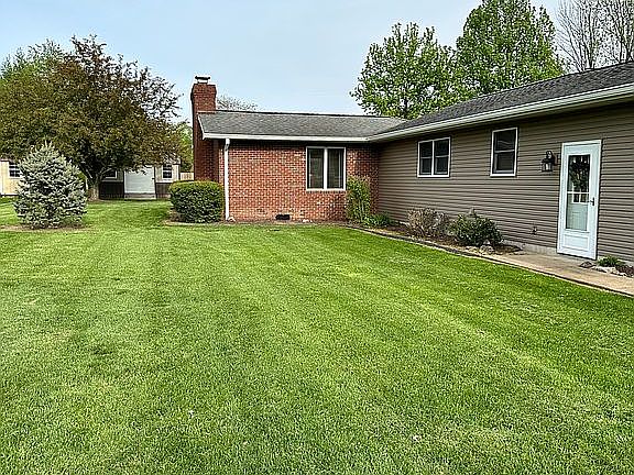 2nd image of 1506 N Fairway Dr