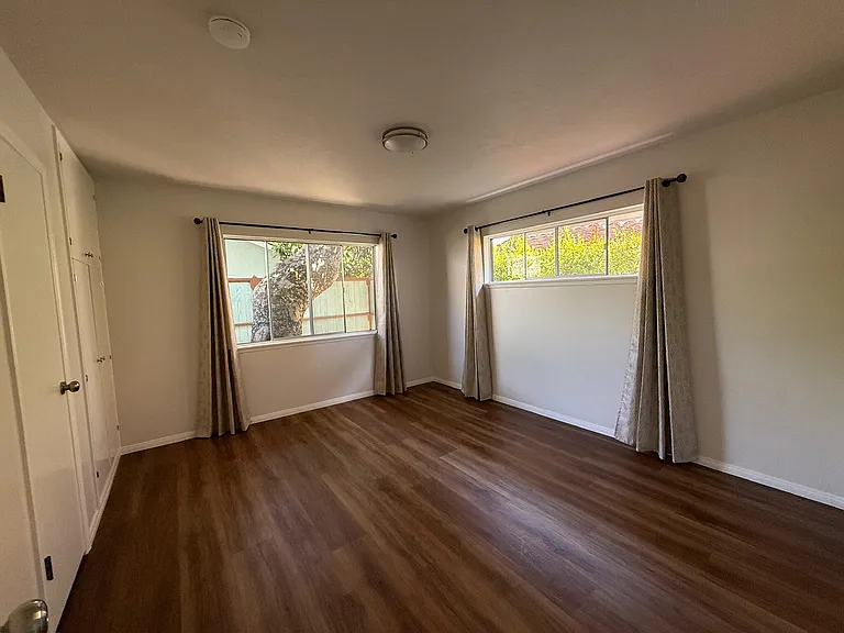630 Tabor Ln — Photo 10