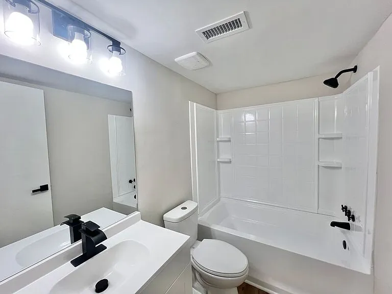 1014 Sandlin Pl #B — Photo 8