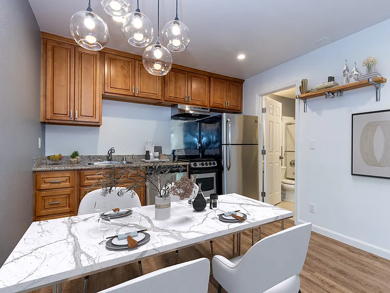 1126 Cherry Ave #40 — Photo 3