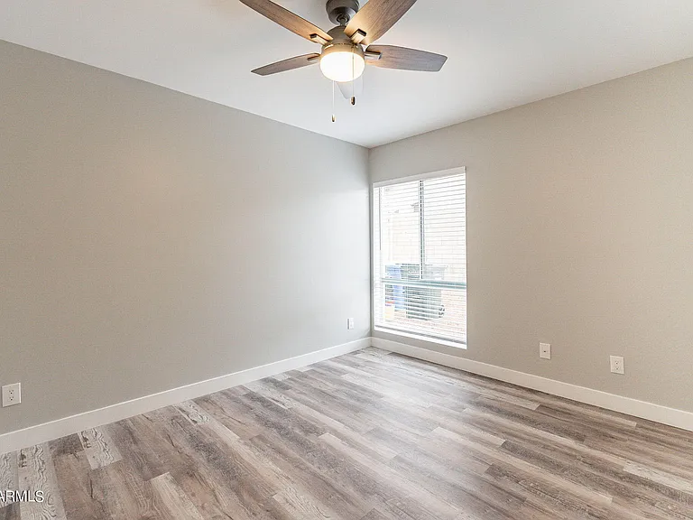 2318 E Lupine Ave — Photo 23