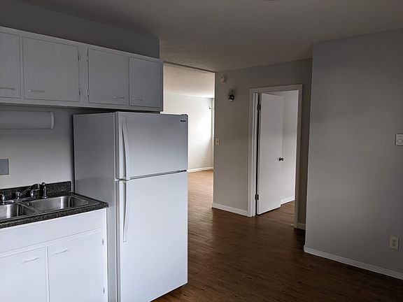 4th image of 1615 Nottingham Ave #104