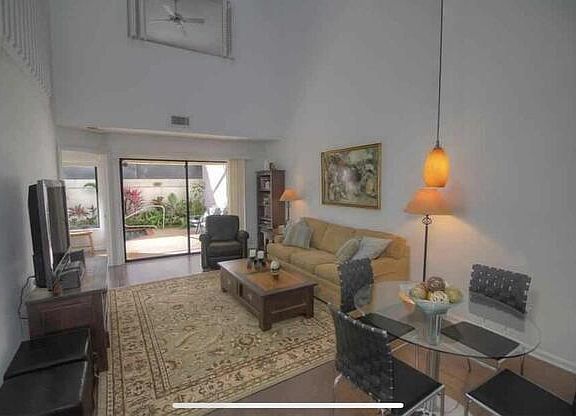 2nd image of 601 Sea Oats Dr #B-2